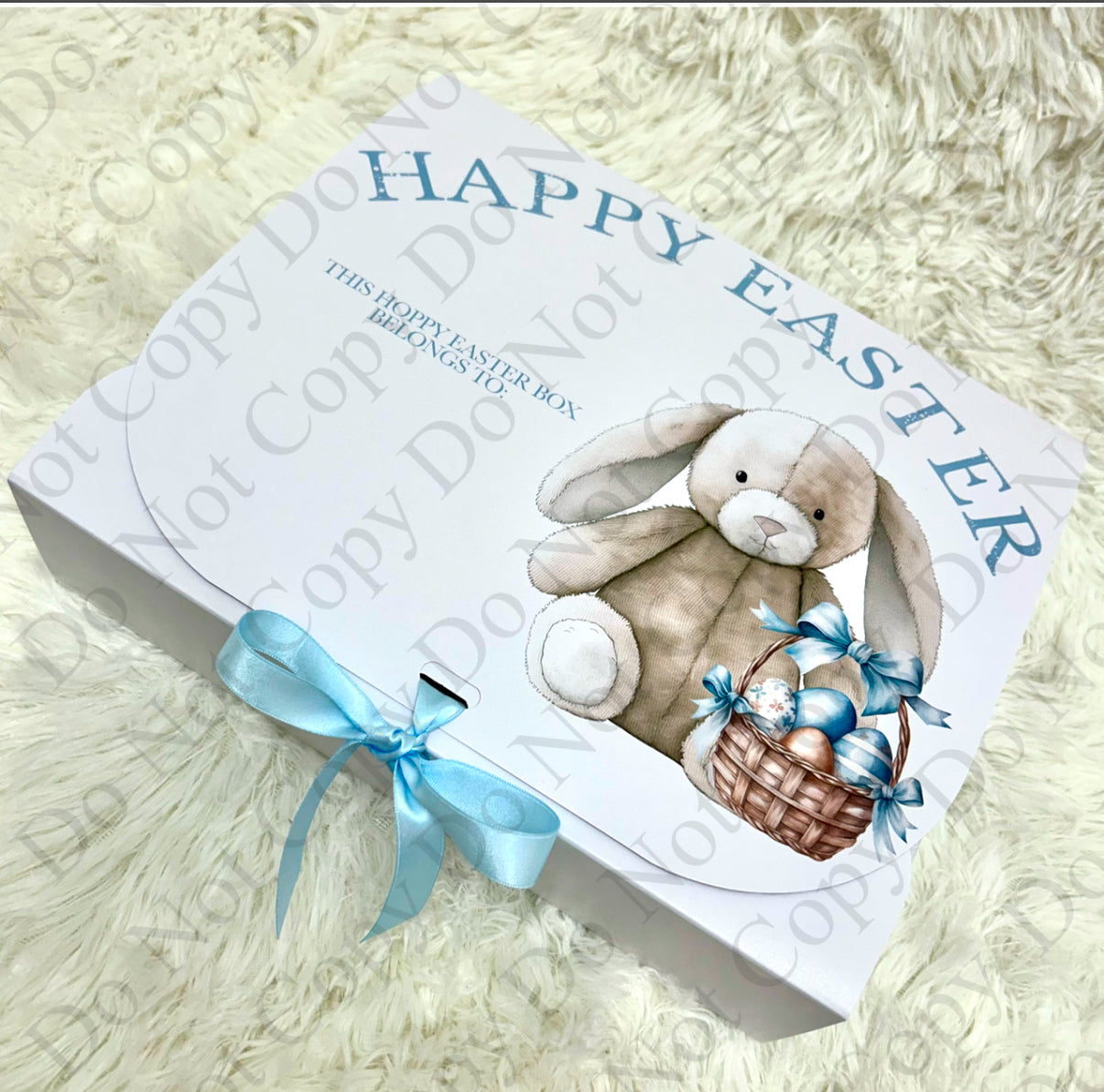 Easter Gift Box and Happy Easter Egg