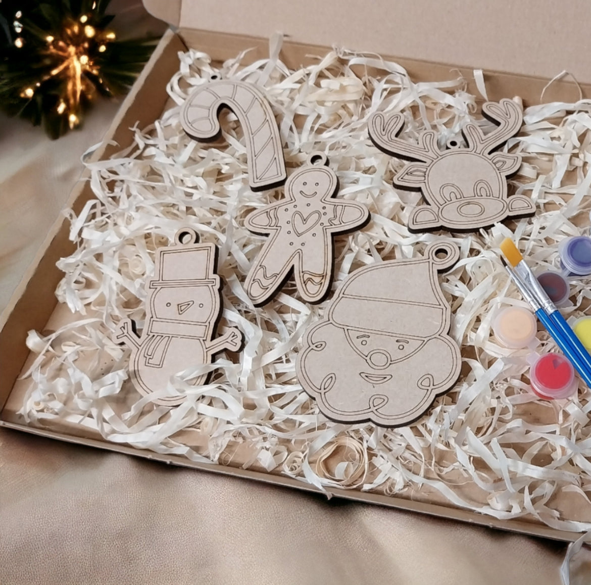 Christmas Paint Your Own Bauble Sets.