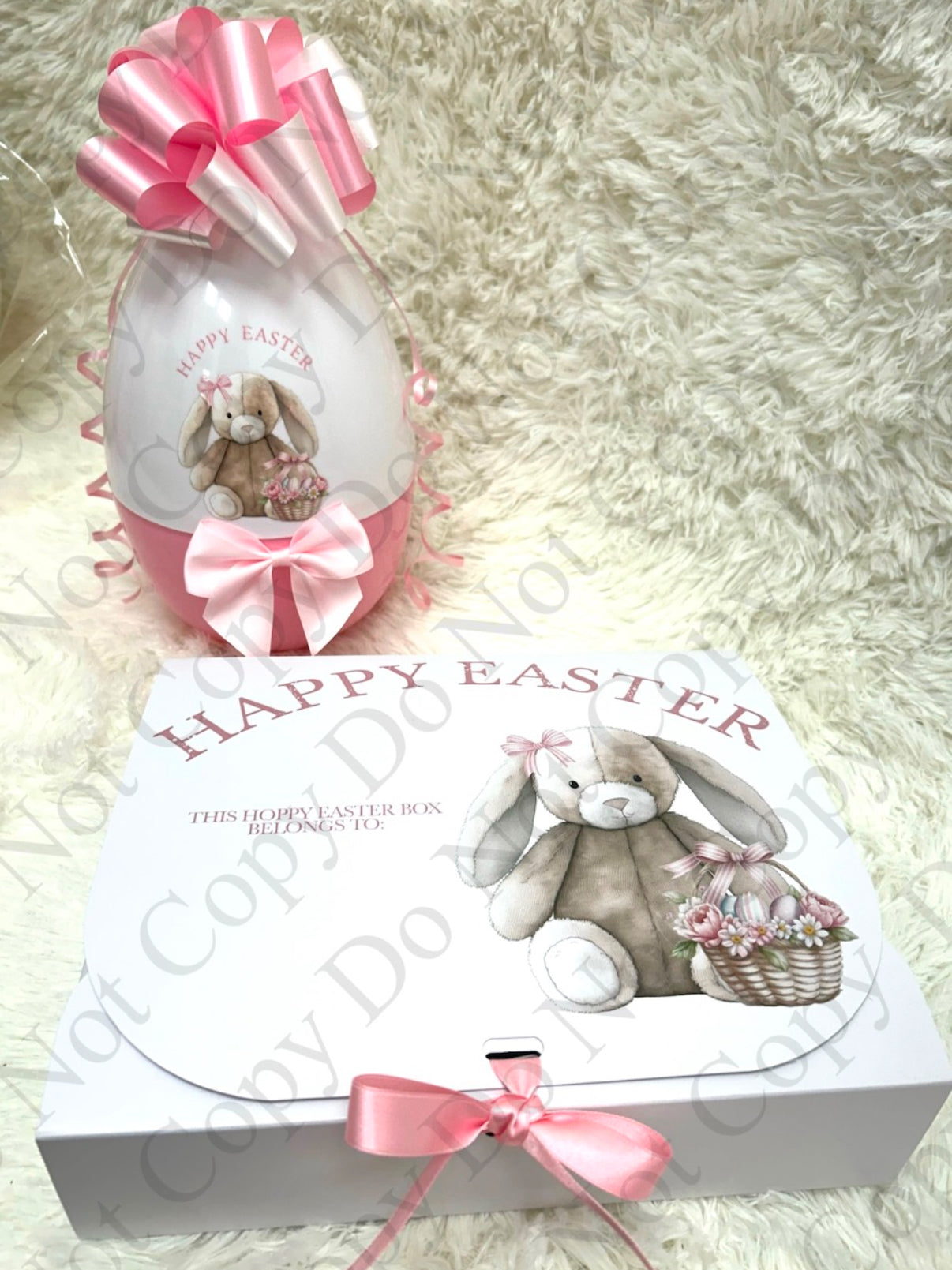 Easter Gift Box and Happy Easter Egg
